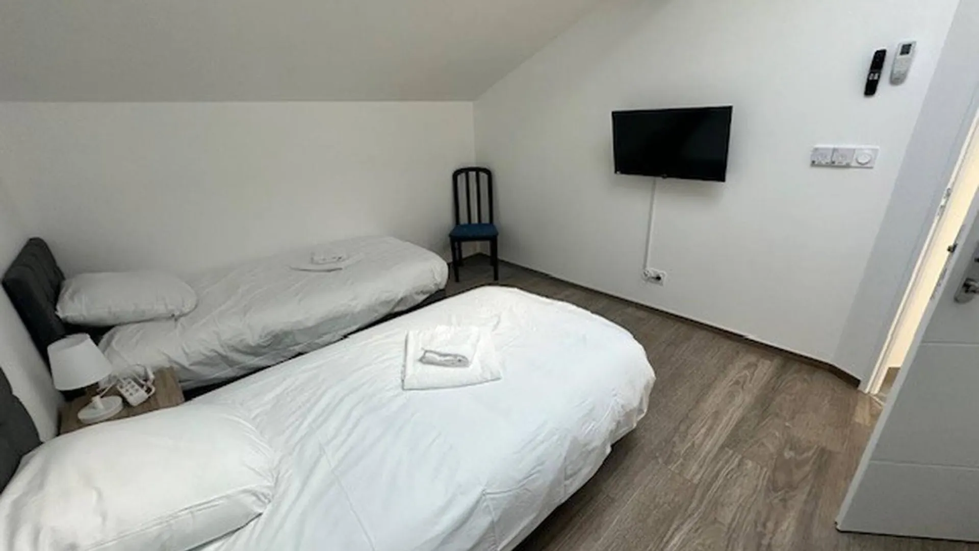 House 70 With 8 Bedrooms Lechaffardcom Satolas-et-Bonce 0*,